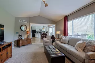 7754 Cove View Dr, Deerfield Township, OH 45040 - Photo 14