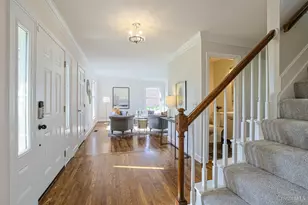 10564 Stablehand Dr, Symmes Township, OH 45242 - Photo 4