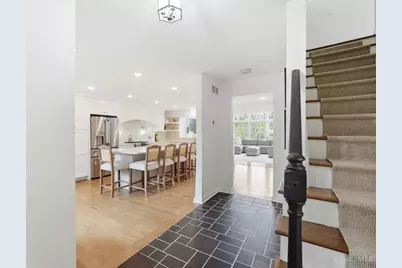 6580 Minnewaukan Drive, Madeira, OH 45243 - Photo 4