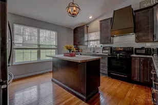 1648 Brookridge Cir Dr, Miller Township, IN 47025 - Photo 12