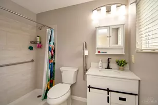 5927 Castlewood Crossing, Miami Township, OH 45150 - Photo 24