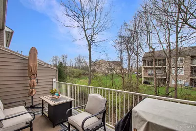 5927 Castlewood Crossing, Miami Township, OH 45150 - Photo 16