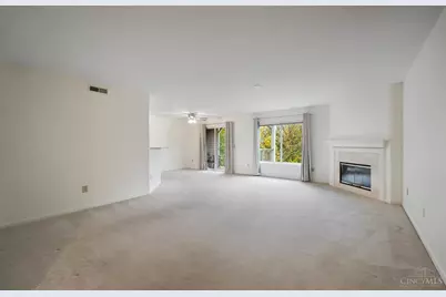 720 Castlegate Lane #203, Springfield Township, OH 45231 - Photo 8