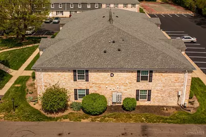 2277 Crew Circle, West Carrollton, OH 45439 - Photo 2