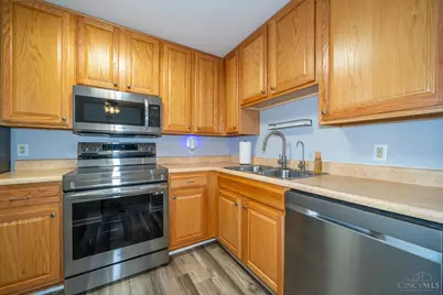 2277 Crew Circle, West Carrollton, OH 45439 - Photo 10