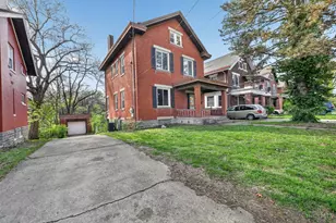 2525 Homestead Pl, Cincinnati, OH 45211 - Photo 2
