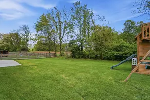 3226 Shadow Rdg Ct, Hamilton Township, OH 45152 - Photo 12