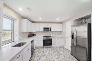 6453 Strout Rd, Washington Township, OH 45152 - Photo 12