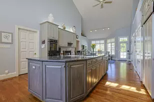 7710 Indian Hill Rd, Indian Hill, OH 45243 - Photo 16