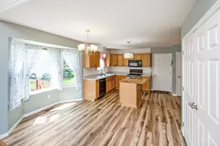 6062 Weber Oaks Dr, Miami Township, OH 45140 - Photo 6