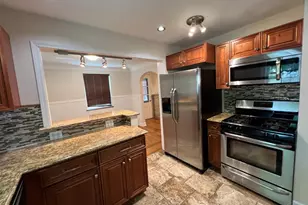 4166 Janward Dr, Cincinnati, OH 45211 - Photo 14