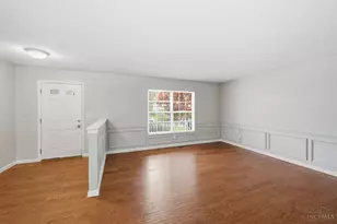 2073 Miles Woods Dr, Springfield Township, OH 45231 - Photo 8