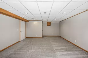 2073 Miles Woods Dr, Springfield Township, OH 45231 - Photo 48