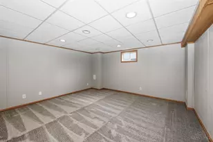 2073 Miles Woods Dr, Springfield Township, OH 45231 - Photo 46