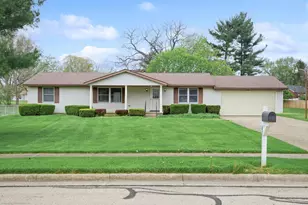 47 Lawnview Dr, Wilmington, OH 45177 - Photo 1