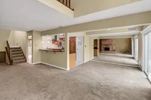 5265 Eaglesnest Dr, Cincinnati, OH 45248 - Photo 8