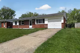 1990 Bluehill Dr, Springfield Township, OH 45240 - Photo 2