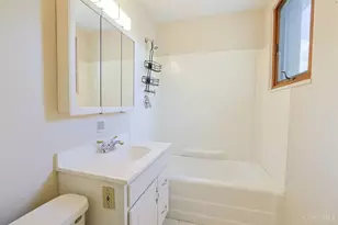 22 Avenell Ln, Green Hills, OH 45218 - Photo 20