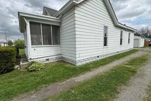 405 W Main St, Blanchester, OH 45107 - Photo 4