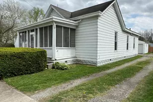 405 W Main St, Blanchester, OH 45107 - Photo 2