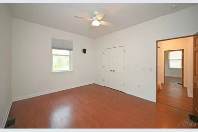 580 Howell Avenue, Cincinnati, OH 45220 - Photo 32