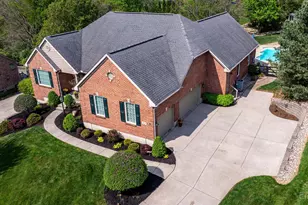 9959 Thoroughbred Ln, Springfield Township, OH 45231 - Photo 1