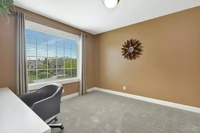 9959 Thoroughbred Lane, Springfield Township, OH 45231 - Photo 16