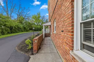 1110 Springfield, Wyoming, OH 45215 - Photo 4