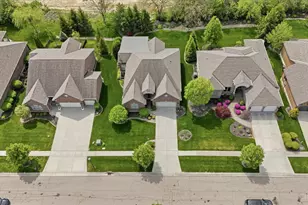 8239 Sweet Briar Ct, Liberty Township, OH 45044 - Photo 2