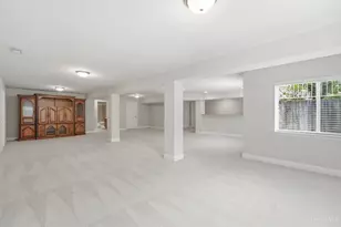 8239 Sweet Briar Ct, Liberty Township, OH 45044 - Photo 42