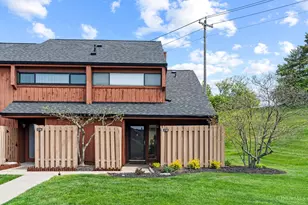 8318 Whisper Way, West Chester, OH 45069 - Photo 4