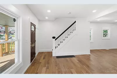 3352 Bevis Avenue, Cincinnati, OH 45207 - Photo 10