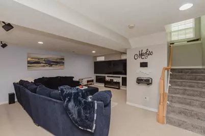 9656 Olde  Georgetown Way, Centerville, OH 45458 - Photo 32