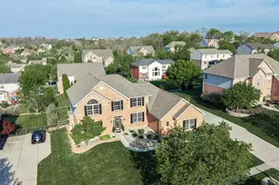 7563 Tylers Valley Dr, West Chester, OH 45069 - Photo 2