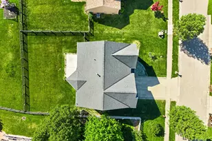 6186 Spires Dr, Miami Township, OH 45140 - Photo 4