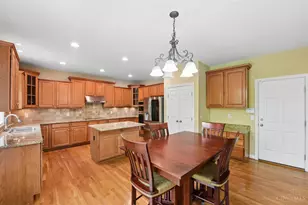 325 Eastbury Dr, Loveland, OH 45140 - Photo 14