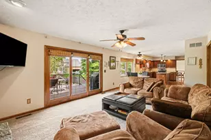 914 Cedar Park Dr, Delhi Township, OH 45233 - Photo 8
