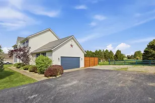 76 Whitethorne Ct, Union Twp, OH 45177 - Photo 6