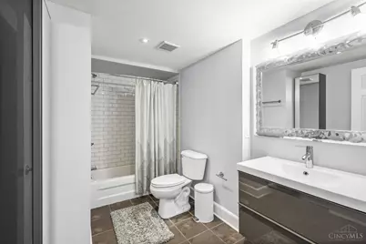 551 E Thirteenth Street #4, Cincinnati, OH 45202 - Photo 16