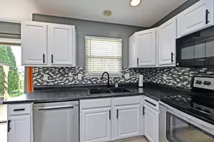 8799 Woolstone Ct, Hamilton Township, OH 45039 - Photo 18