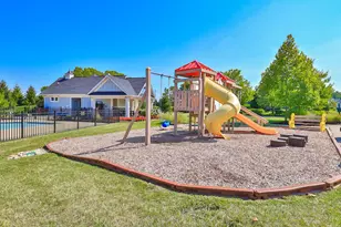 6955 Briarcliff Ct, Hamilton Township, OH 45039 - Photo 56