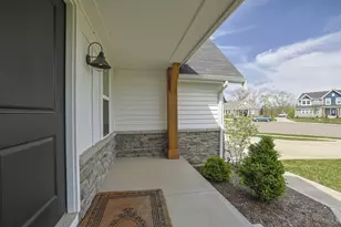 6955 Briarcliff Ct, Hamilton Township, OH 45039 - Photo 4