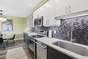 2200 Victory Pkwy, Cincinnati, OH 45206 - Photo 18