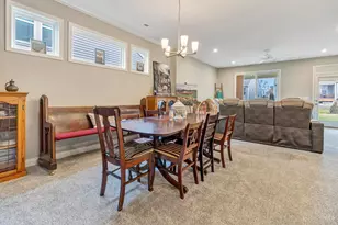 1358 Brookchase Cir, Hamilton Township, OH 45039 - Photo 10
