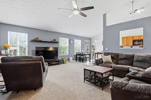 898 Greengate Dr, Lebanon, OH 45036 - Photo 4