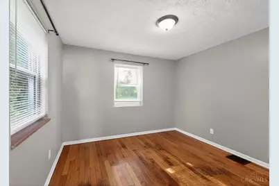 567 Greenwell Avenue, Delhi Township, OH 45238 - Photo 8