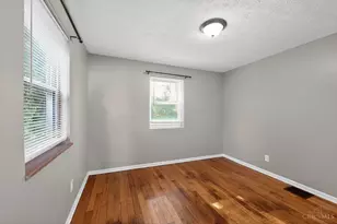 567 Greenwell Ave, Delhi Township, OH 45238 - Photo 8