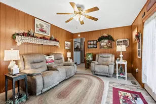 686 Kathryn Dr, Wilmington, OH 45177 - Photo 16