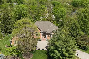11 Camargo Canyon Dr, Madeira, OH 45243 - Photo 2