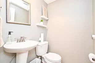 465 Vancover Ct, Union Township, OH 45244 - Photo 16